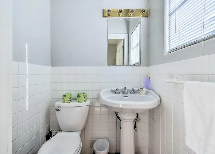 Rejuvenating Retreat W/ Ideal Location!